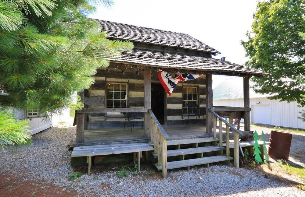 Old Log House Plantation Inc: 8656 State Route 13 NW, Somerset, OH 43783